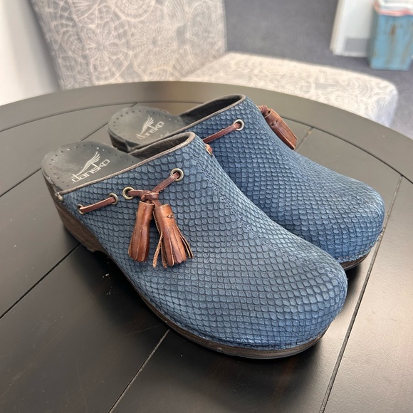Dansko clogs, size 37, 7, Blue suede leather, brown tassel - Picture 3 of 4